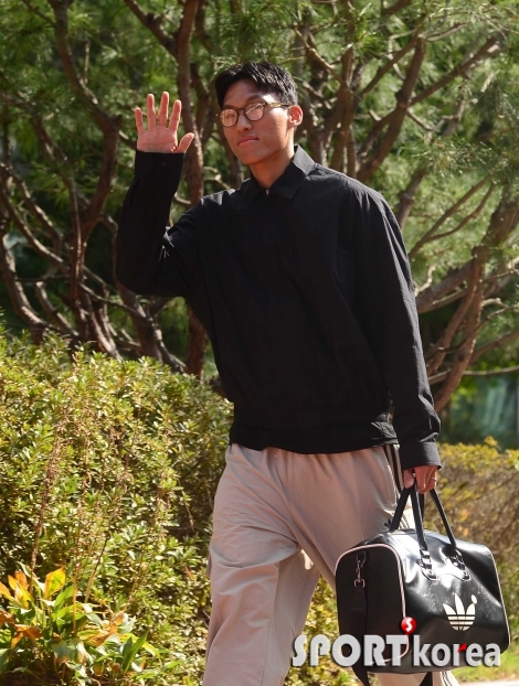 김승규, 파주NFC 도착