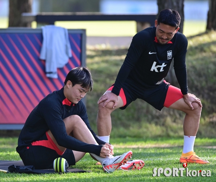 오현규, 막 도착했어요