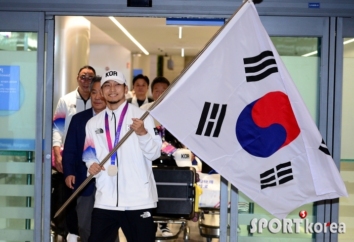 항저우 아시안게임 종합 3위 달성한 한국선수단 귀국!