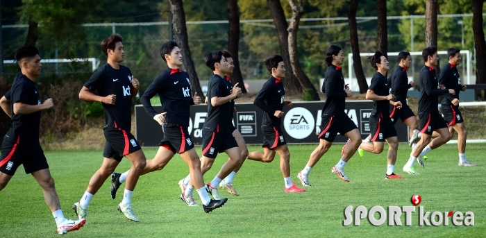 축구대표팀, 체력 측정을 위한 왕복 달리기!