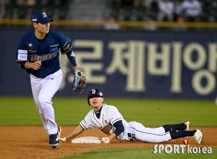 정수빈, 도루 단독 1위