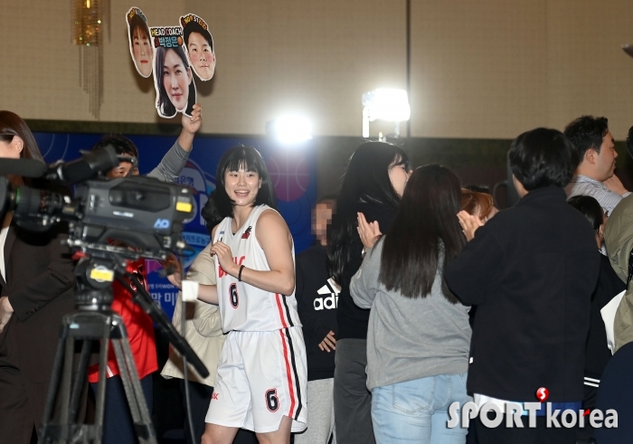 WKBL 최초 팬과 함께하는 미디어데이