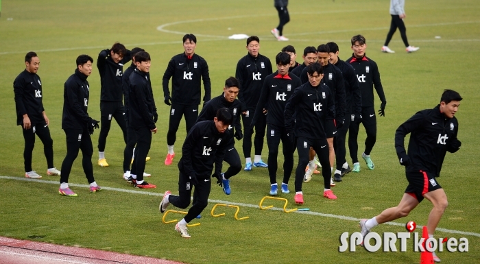 싱가포르전 준비하는 축구대표팀