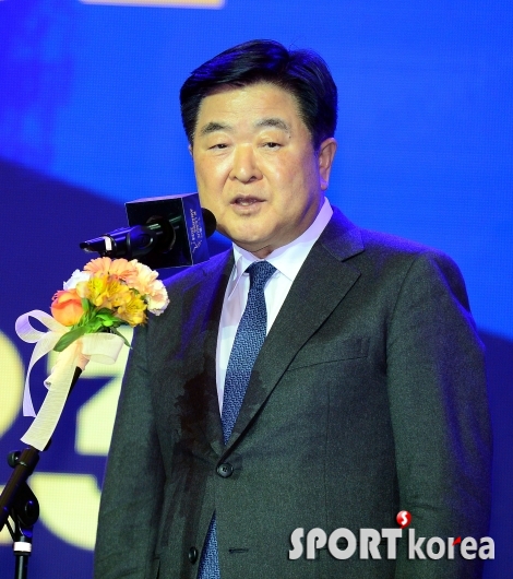 인사말 하는 한국프로축구연맹 권오갑 총재