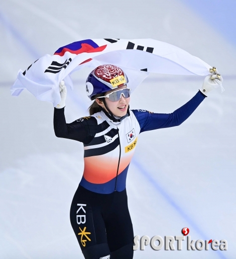 김길리, 1500m 금메달 싹쓸이