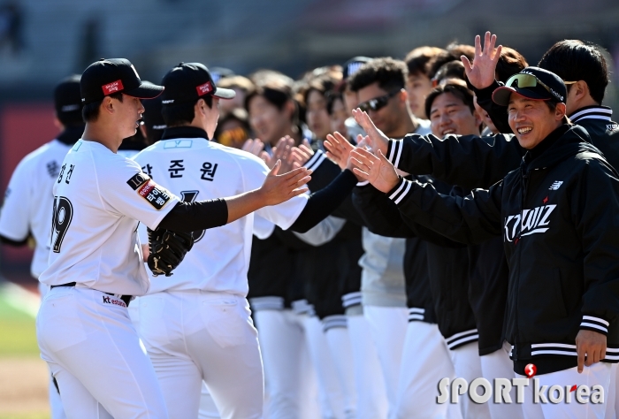 KT, LG 상대로 3-2 짜릿한 승리!