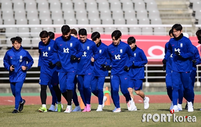 한국 축구대표팀, 다시 달리자