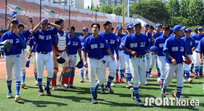 청원고, 물금고 상대 5-4 승리!