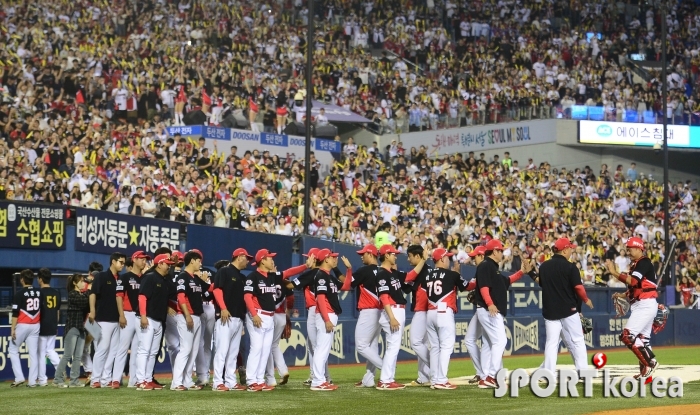 KIA, 두산에 8-2 승리 거두며 연패 탈출!