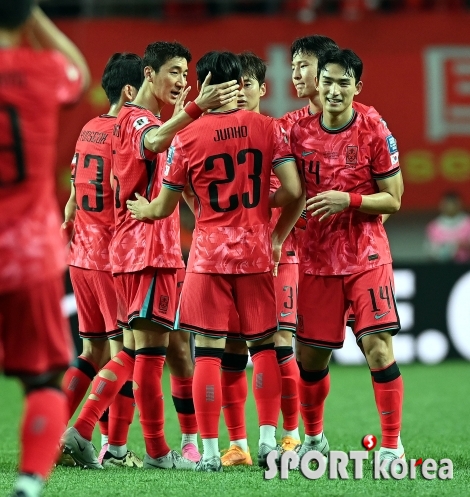 한국, 중국을 상대로 1-0 승리!