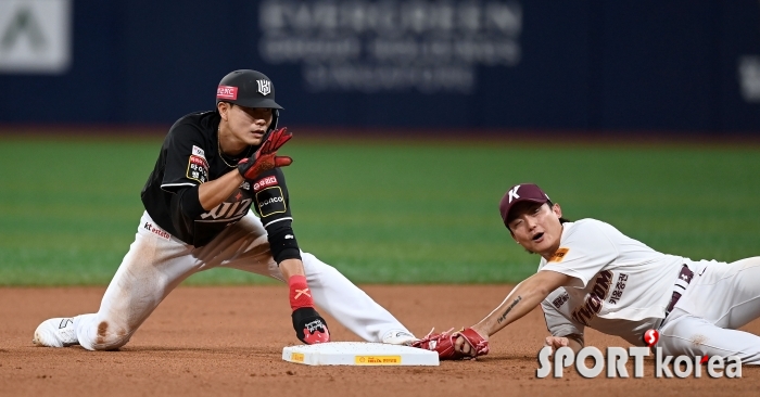 심우준 `군 전역 복귀 도루 성공`