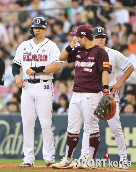 KBO 700 4사구 달성한 김재환