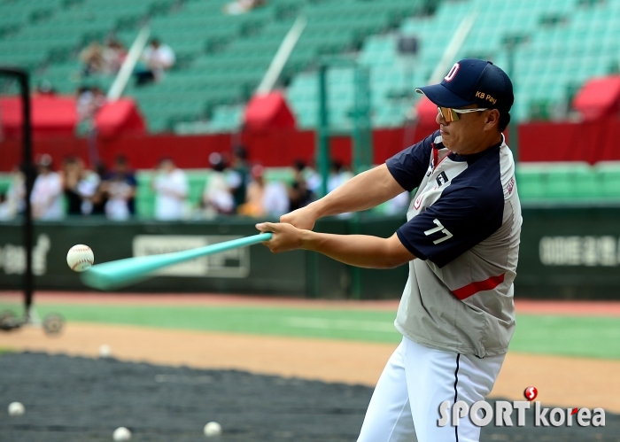 이승엽, 여전히 파워 넘치는 타격~