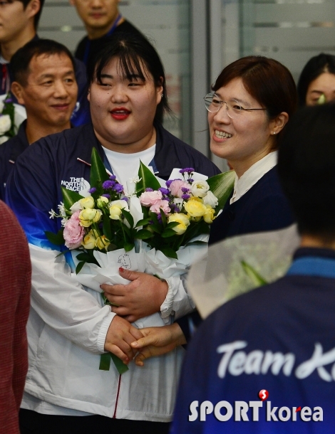 박혜정-장미란 차관, 역도 요정과 역도 여제