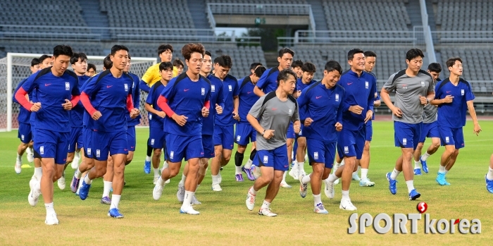 월드컵 예선 대비하는 축구대표팀