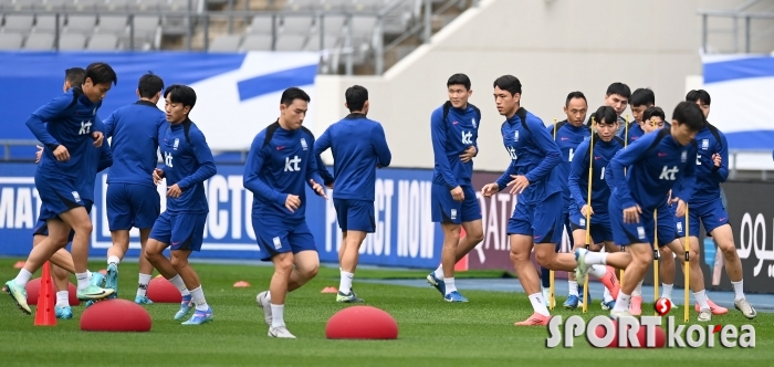 훈련하는 축구대표팀