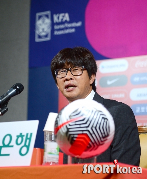 신상우 감독, 16대 여자축구대표팀 감독 취임