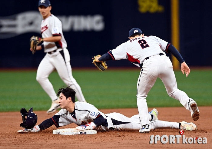 이주형, 아쉬운 2루 도루 실패