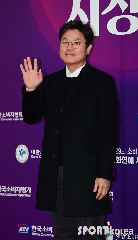 나영석 PD, 오늘은 평범한 복장으로