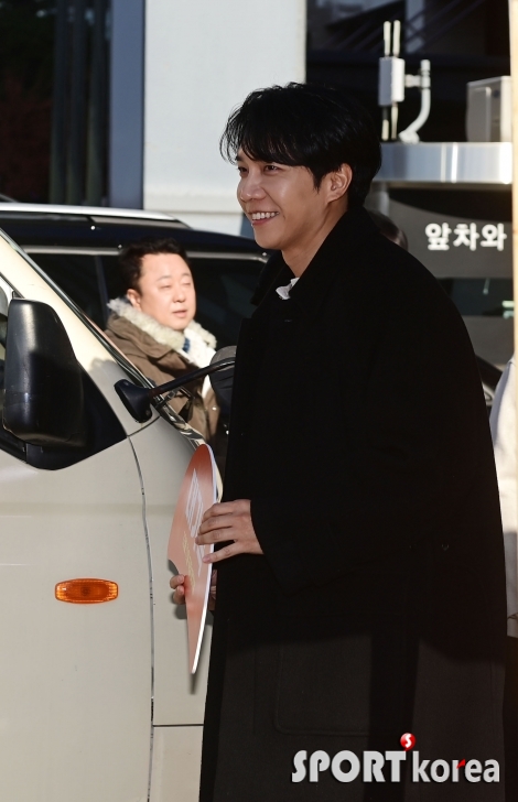 이승기, 팬들의 환호성에 웃음꽃