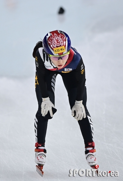 최민정, 1500m 결승서 아쉬운 4위