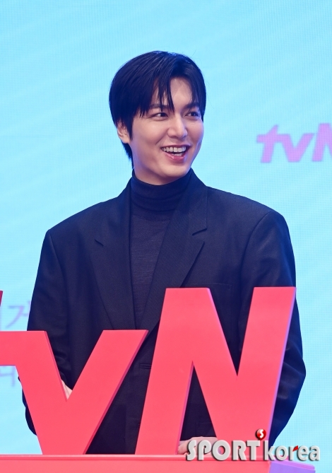 이민호, 해맑은 웃음