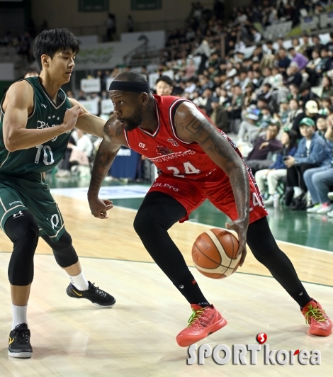 알렉산더, 1071일 만에 KBL 복귀