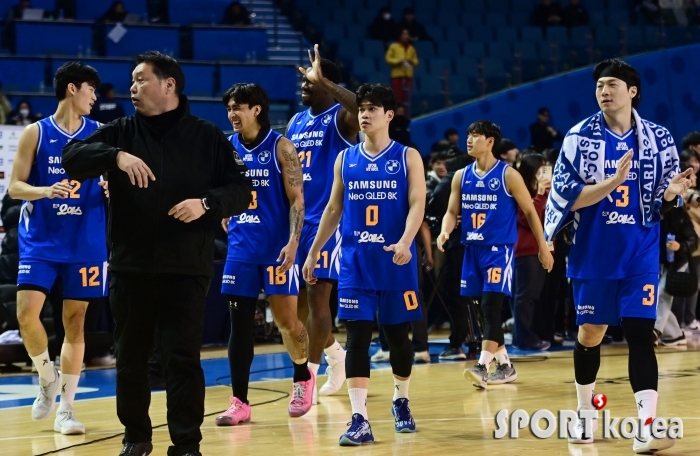 삼성, 86-72로 KCC 잡으며 새해 첫 승리