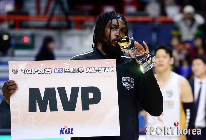 워니 `올스타 MVP 선정`