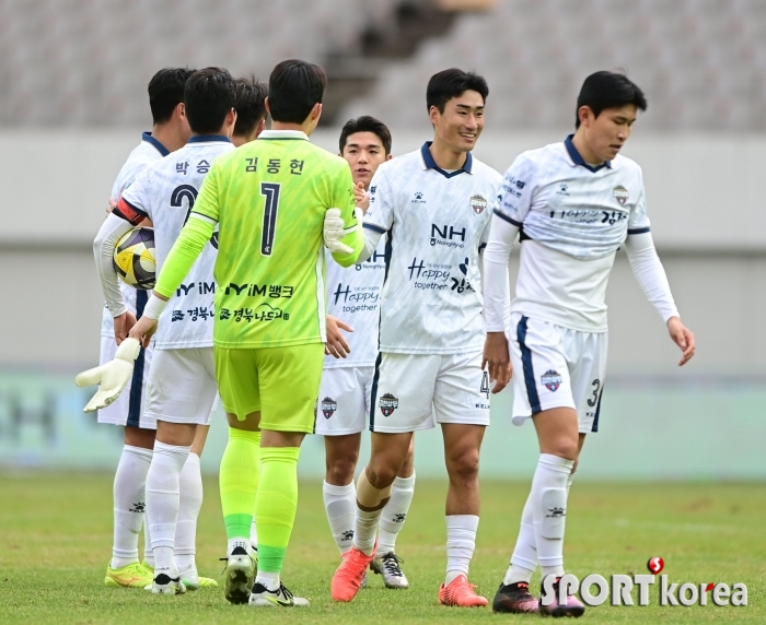 김천, 서울과 원정 경기에 0-0 무승부